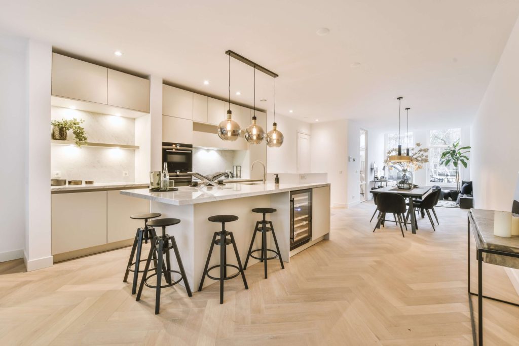 Newly renovated kitchen | Featured image for the full house renovation company page of Collaborate Construction.